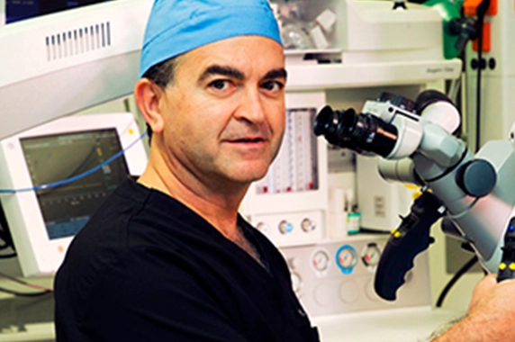 Equipo médico Otosalud. Luis Ayala